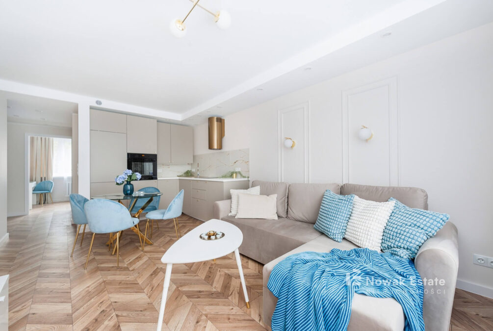 Po remoncie z garderobą