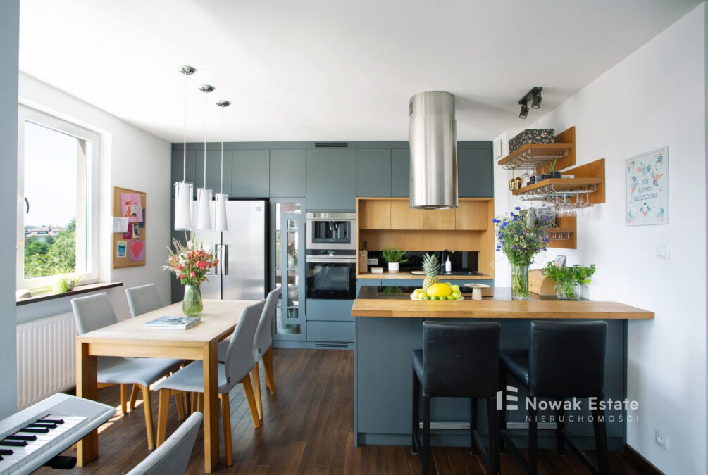 do wejścia, 2 balkony, garaż, zielona okolica